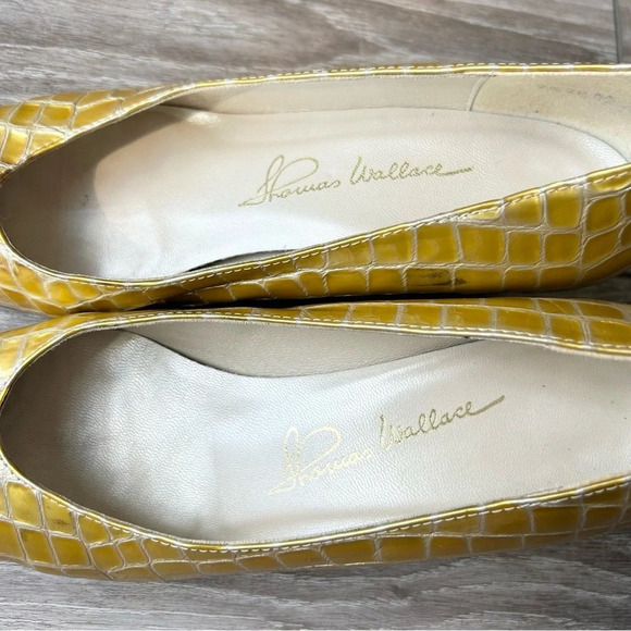 Vintage Thomas Wallace Yellow Gold Croc Giraffe Patern Patent Leather Heels - Picture 8 of 14